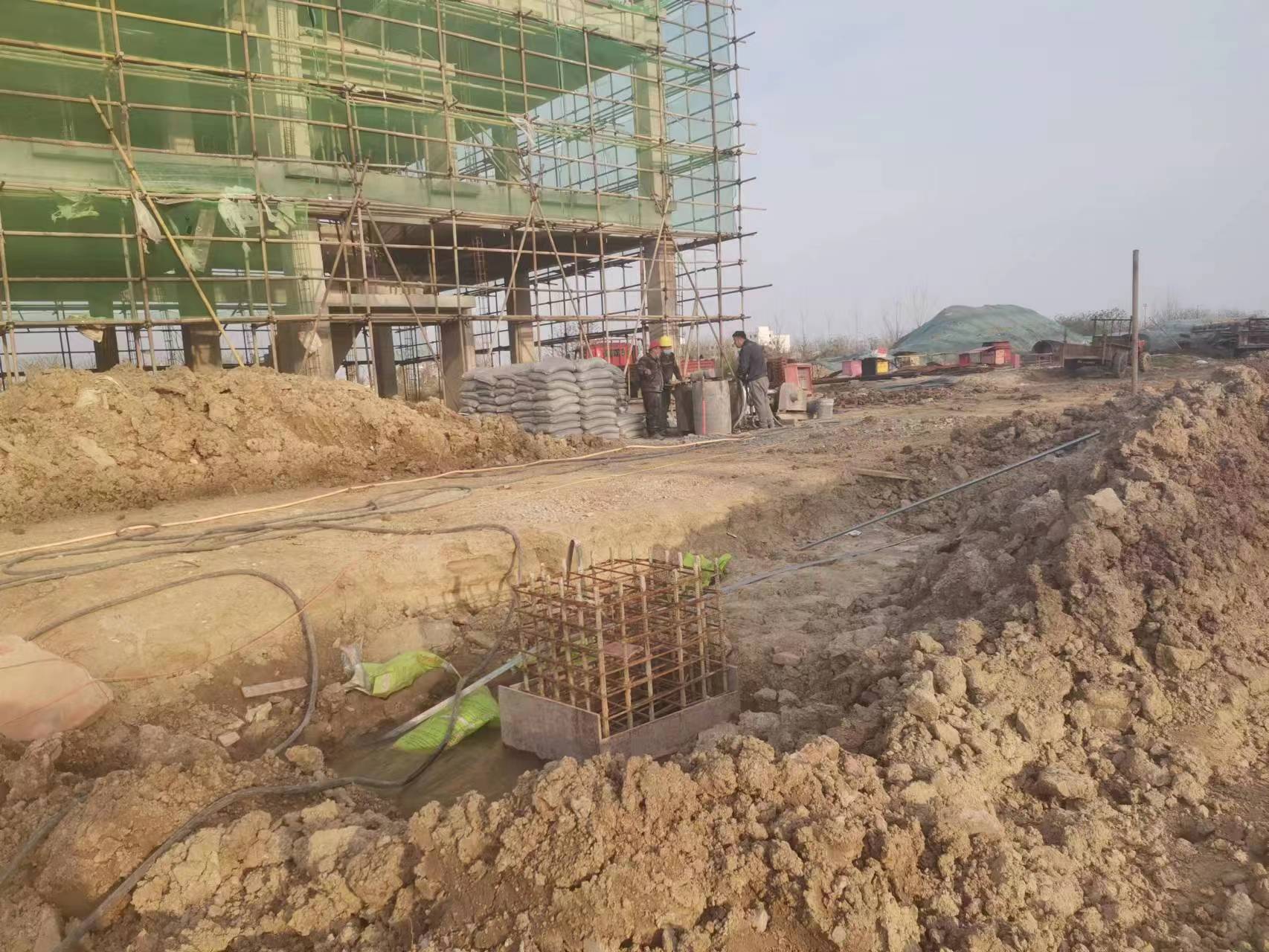 定结当桥梁出现裂缝的时候应该及时加固修补